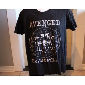 Men's Avenged Sevenfold T-shirt Size Medium